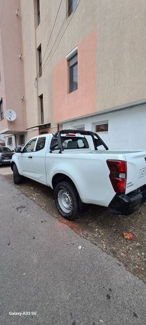 Isuzu D-Max 1.9TD, 4x4 , 4 locuri , cutie Automata , 29.000km - 23.996 Euro+tva - imagine 7