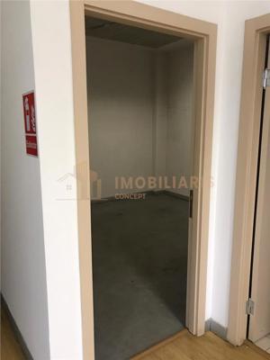 Spatiu comercial ultracentral - Vizibilitate Maxima si Locatie Premium - imagine 10