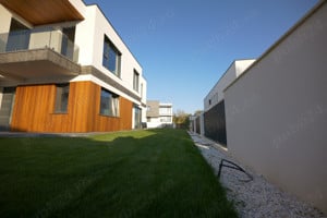 Vilă Smart Home. Cu panouri solare, 4 dormitoare, birou și saună. - imagine 4