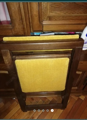 Sase scaune pliante tapitate noi