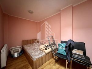 Apartament pe 2 niveluri, 3 camere, 2 bai, lift, zona Lunei - imagine 6