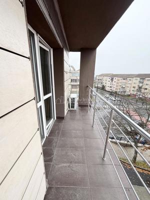 Apartament  2 camere - 44 mp util- Complect mobilat - Nufarul - imagine 7