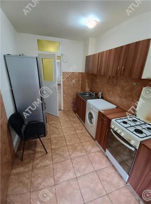 Apartament cu 3 camere decomandate si pivnita in Sibiu - imagine 6