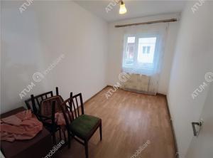 Apartament cu 3 camere decomandate si pivnita in Sibiu - imagine 11