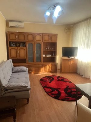 Apartament de 2 camere, 50 mp, decomandat, balcon, zona Titan - imagine 3