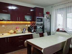 Casa 4 camere, 414mp teren, zona stadion municipal Oradea - imagine 12