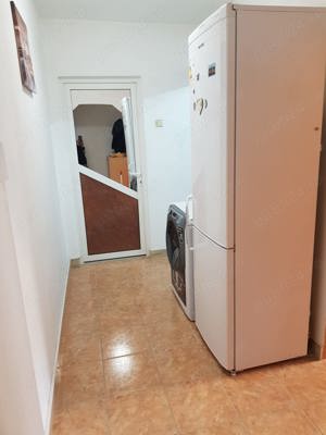 Particularité vând apartament 2 camere etaj2 rénovat si mobilat  - imagine 3