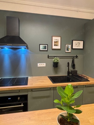 Inchiriez apartament nou Monarch Residence Circumvalatiunii cu loc de parcare