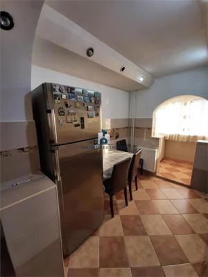 Inchiriere Apartament 3 Camere Decomnadat Aparatorii Patriei-Panselelor - imagine 8