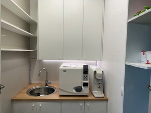 inchiriere post manichiura - imagine 3