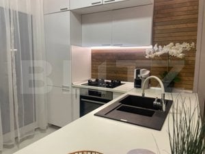 Apartament cu 3 camere de vanzare, 72 mp, cartier rezidențial - imagine 2