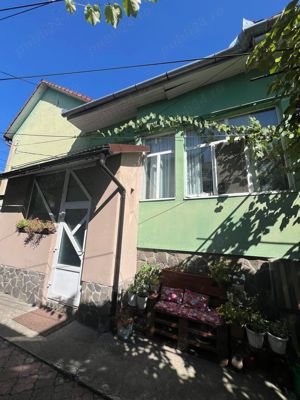 Casa cu 2 camere , beci si gradina in Reghin zona Piata Mica!! - imagine 4