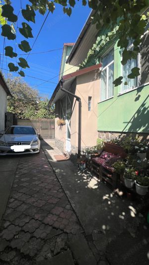 Casa cu 2 camere , beci si gradina in Reghin zona Piata Mica!! - imagine 3