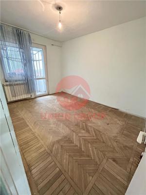 Apartament 4 Camere cu Centrala pe gaz - langa liceul Traian - imagine 2