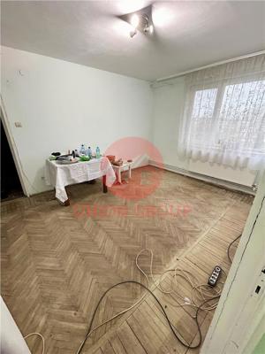 Apartament 4 Camere cu Centrala pe gaz - langa liceul Traian - imagine 3