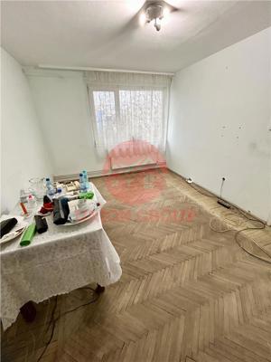 Apartament 4 Camere cu Centrala pe gaz - langa liceul Traian - imagine 4