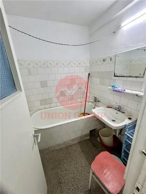 Apartament 4 Camere cu Centrala pe gaz - langa liceul Traian - imagine 8