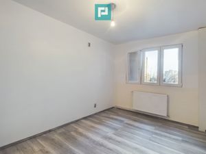 Apartament 3 camere pe str Hateg in Vlaicu - imagine 13