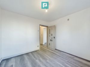 Apartament 3 camere pe str Hateg in Vlaicu - imagine 12