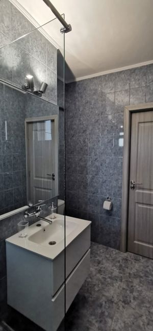 De inchiriat apartament cu 2 camere, decomandat, zona Gara - imagine 7