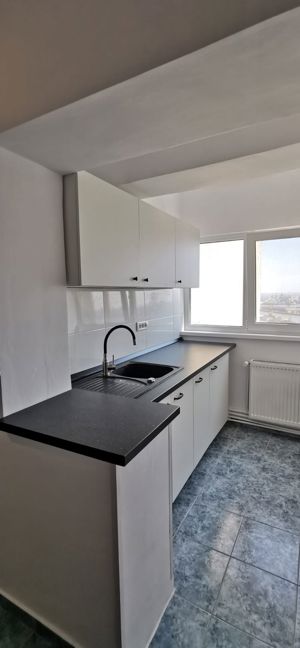 De inchiriat apartament cu 2 camere, decomandat, zona Gara