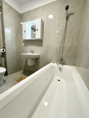 Apartament cu terasă  la prima Inchiriere, bloc nou  - imagine 13