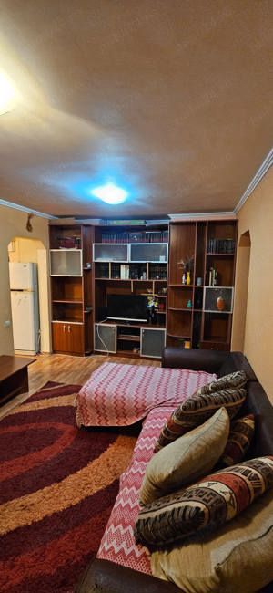 Apartament 3 camere sos. salaj