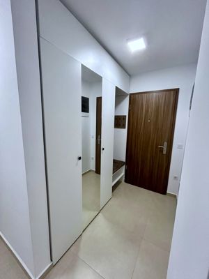 Apartament 3 camere – Zona Tractorul / Mall Coresi - imagine 12