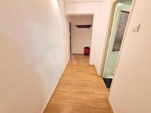 Apartament 3 camere semidecomandat | Etaj 1, zona Ura - imagine 9