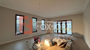 Duplex cu 5 camere si teren de 302 mp - Asfalt, Dumbravita