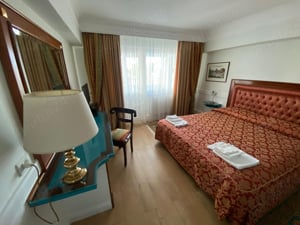 Apatramente si garsoniere în regim hotelier 