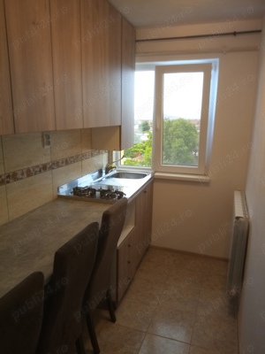 închiriez apartament 2 camere, decomandat, balcon, centala, termopane, dublu izolat - imagine 3