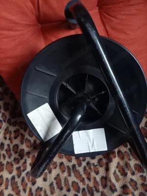 NOU,DERULATOR BACHMANN,25 metri,sectiunea 3x2,5mmp,4 Prize SCHUKO,cu Termosiguranta,cadru METALIC - imagine 3