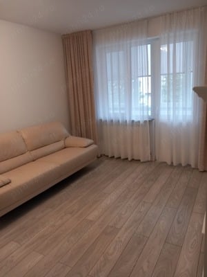 Dau în chirie apartament 