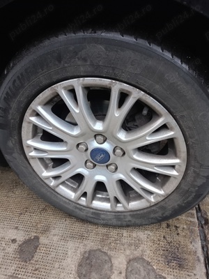 Vând set 4  jante aluminiu ford originale cu cauciucuri de vara Michelin pe 16 ", stare perfecta  - imagine 2
