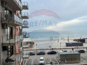 Apartament 2 camere de închiriat vedere frontala la mare Mamaia Nord