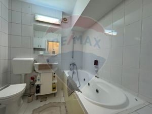 Închiriez apartament cu 4 camere, 112 mp, Bd. Decebal, Pta. Alba Iulia - imagine 19