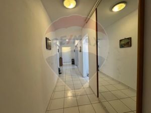 Închiriez apartament cu 4 camere, 112 mp, Bd. Decebal, Pta. Alba Iulia - imagine 2