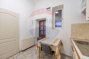 Apartament la casă de închiriat - imagine 4