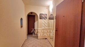 Apartament decomandat cu 2 camere, zona Lipovei - imagine 2