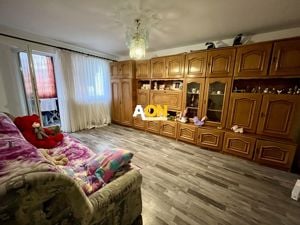 Apartament cu 3 Camere, Etaj intermediar, Ampoi 2