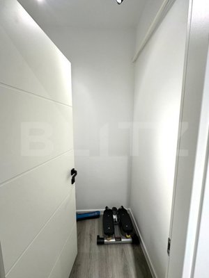 Apartament cu 3 camere decomandat, 87 mp, zona-Cartier Visoianu - imagine 14