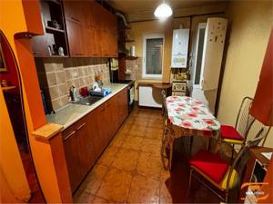 Apartament 3 camere Dambovita  cu centrala - imagine 2