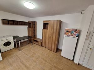 180 euro!!! Garsoniera situata la parter Zona Ronat - imagine 3