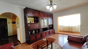 Ap 3 cam - decomandat -  Girocului  - 103 000 Euro