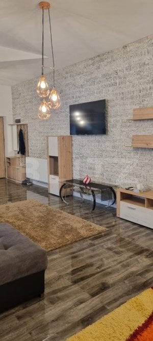 Apartament 3 camere, 105 mp, lux, terasa si piscina, loc gratar, zona 1 Mai - imagine 5