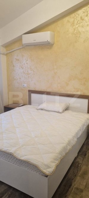 Apartament 3 camere, 105 mp, lux, terasa si piscina, loc gratar, zona 1 Mai - imagine 12