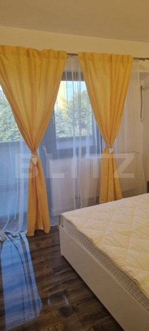 Apartament 3 camere, 105 mp, lux, terasa si piscina, loc gratar, zona 1 Mai - imagine 13