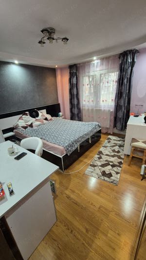 Apartament 2 camere decomandat, centrală termică, etaj intermediar - zona CUG  - imagine 9