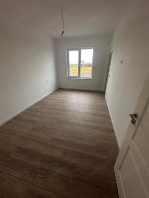 Duplex pe parter in Covaci - imagine 5